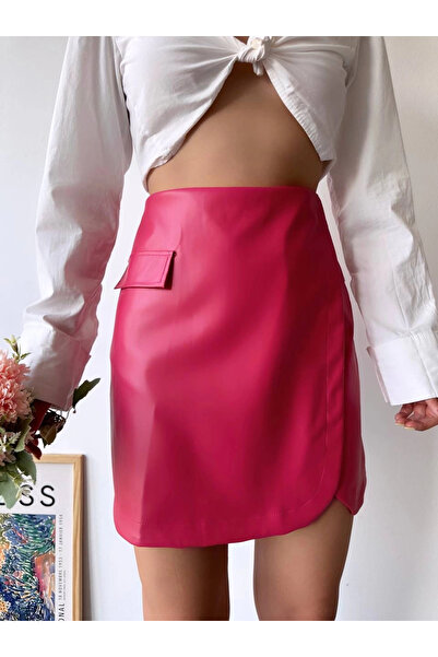 Zerenyus Oval Leather Skirt with Pocket Detail Fuchsia