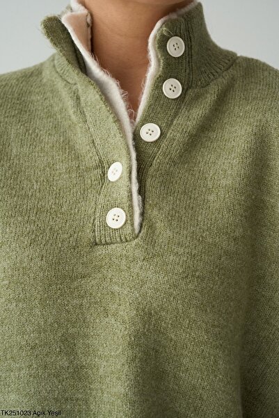 My Blog Light Green - Cream 2-Patch Buttoned Sweater - 251023