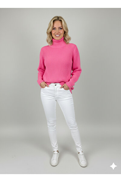 Millionaire Women's Candy Pink Thick Knit Turtleneck Sweater