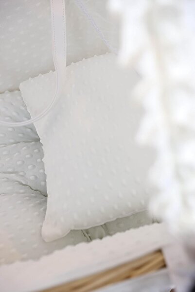 Generic Baby Moses Basket Cradle by Fun-Moment with Mosquito Net, Mattress, Pillow and Wheeled Base