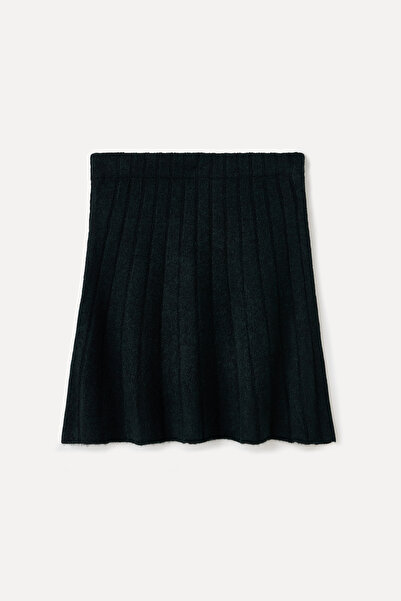 Mudo A-Line Knit Mini Skirt