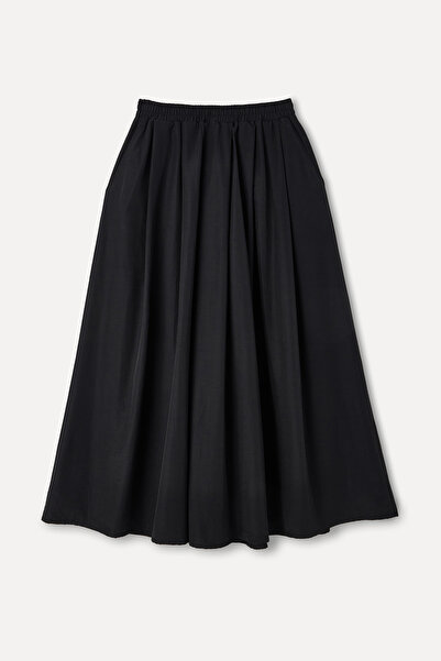 Mudo Plied Midi Skirt with Pockets