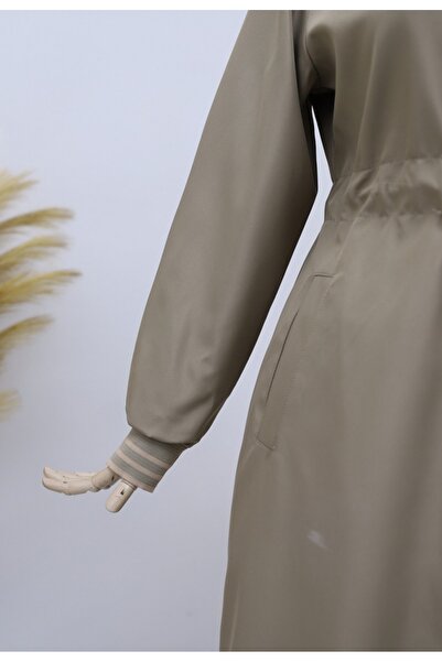 HİJABAYA Тренчкот з поясом і кишенями