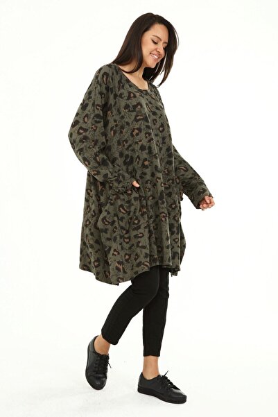 della moor Women's Plus Size Khaki Italian Leopard Print Asymmetrical Cut Tunic