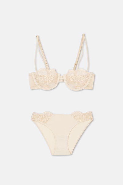 Eros ΣΟΥΤΙΕΝ ERSK1190 SAPPHIRE DANTELLI SLIP ΜΕ ΚΑΛΤΣΑ.