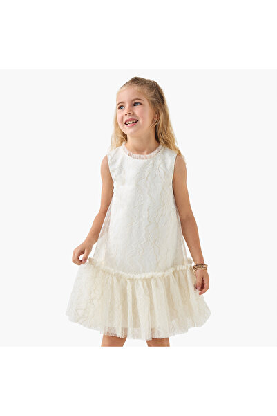 Juniors Textured Sleeveless Prom Dress with Tulle Detail