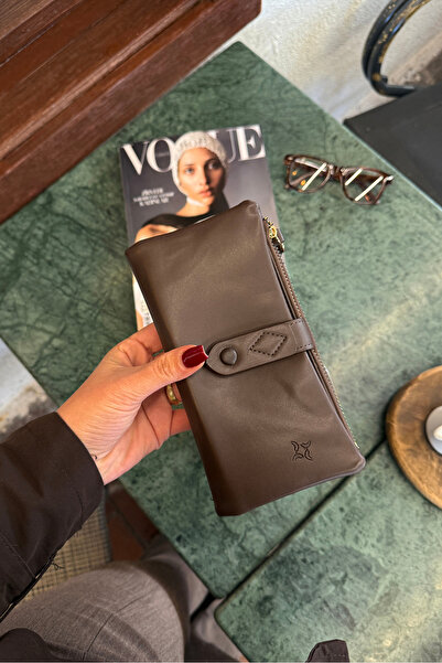 La La'Graccio Paris La'Graccio Paris Women's Bika Soft Leather Useful Large Size Wallet Brown