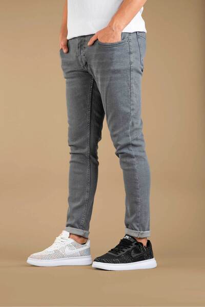 bombe Men's Slim Fit Lycra Treaded Jeans