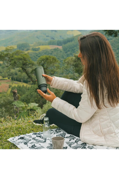Outin Espressor portabil Nano Forest Green, 12/24 V, 7500mAh, 20bar, 80ml măcinat+capsulă, Verde