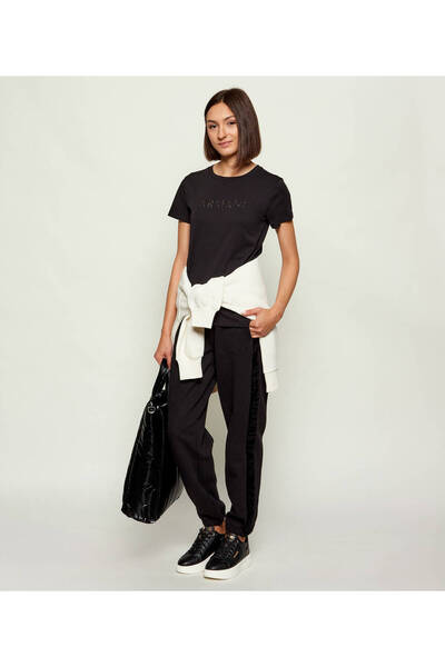 Armani Exchange Women's Regular Fit Round Neck Logo Embossed Short Sleeve Black T-Shirt Xw001376 Af10356-Uc001