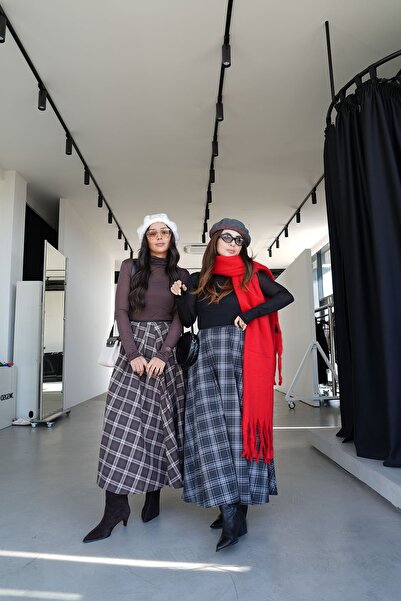Özge Özgenç Waist Part Piped Plaid Skirt