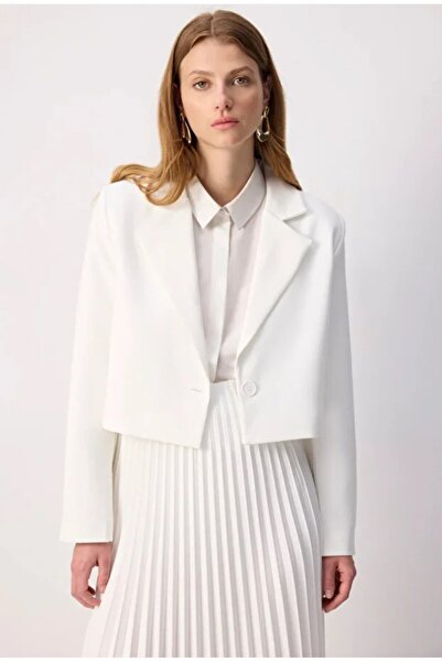 Alhabb Zarif ve Şık Tesettür Takım - Pliseli Etek & Kısa Ceket Kombini