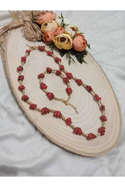 golden takış قلادة وسوار باللون الأحمر