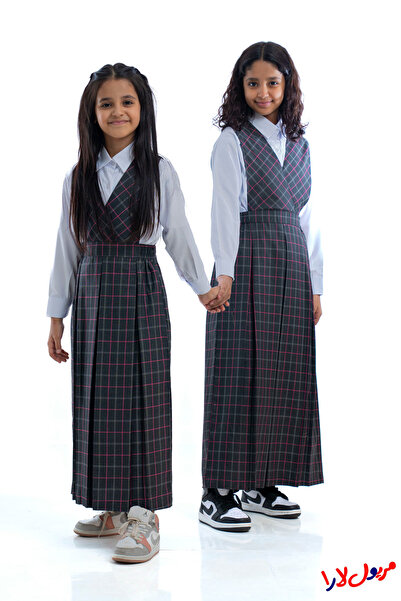 maryool lara Gray and pink checkered pinafore, X-cut style, model X