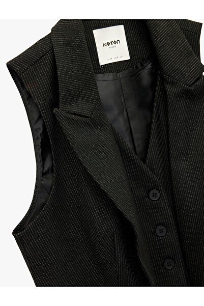 Koton Pocket Detailed V-Neck Buttoned Sleeveless Vest