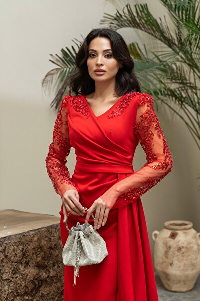 Serica Moda Red Handle Embroidered D Draped Tailed Evening Dress