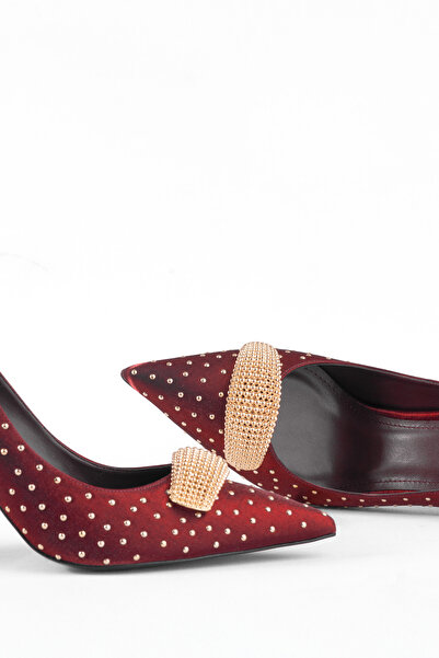 MARY Elegant Design Crocodile Textured High Thin Heel Women's Heeled Shoes with Metal Tip Accessories