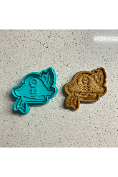 Craftelle Pirate Bandana Cookie Mold and Stamp Set |   Sailor, Adventure Themed |   Sugar Paste |   Clay Dough