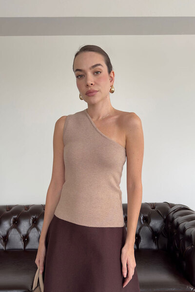 MAGARDE One-Shoulder Premium Knitwear Blouse - Camel