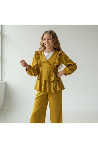FESSHERA KİDS Girl's Suit with Ruffles Stylish and Comfortable Crepe Fabric Ruffled Double-Breasted Collar Two-Piece Suit Kimono