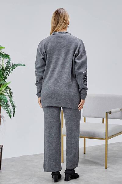 Jinx Wear Fashion Women's 2-Piece Acrylic Knitwear Set with Collar and Sleeve Lace Detail and Pearl Detail