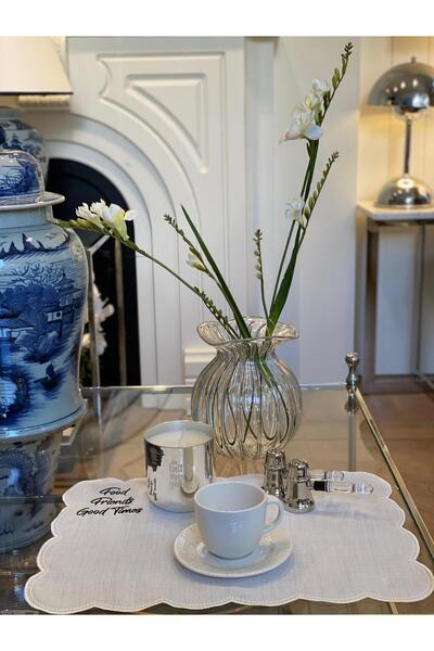 Dekordan House 2' Imported Salt and Pepper Shaker Set