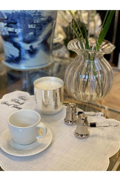 Dekordan House 2' Imported Salt and Pepper Shaker Set