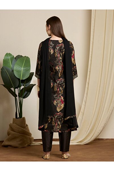 PRIYA'S PANACHE Floral Foil Printed Straight Kurta Pant Dupatta Set | Indian Dress Ladies Salwar Suit for Women