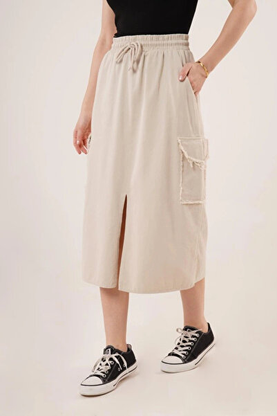 GENCULUS Cream Skirt with Front Slit and Pocket Detail