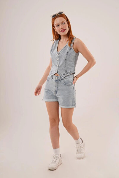 GENCULUS    Blue Jean Vest with Button and Front Stitching Detail