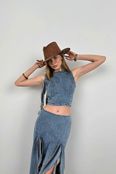 GENCULUS Ruffle Detail Denim Blouse