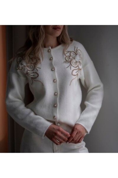 Lavanta Tekstil Beaded Embroidered Pearl Button Cardigan
