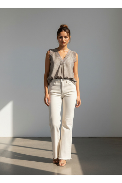 VETTA Kalın Askılı Dantel Detaylı Yıkamalı Bluz