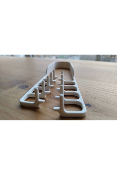 Della Şekillendirici tarak