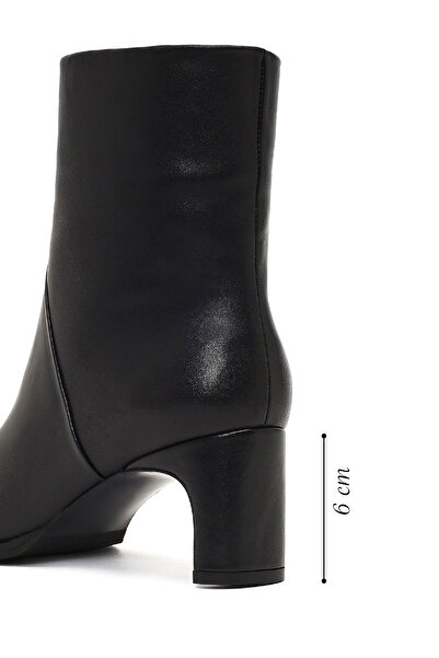 Derimod Women's Black Short Thick Heeled Leather Boots 25Wfd133518