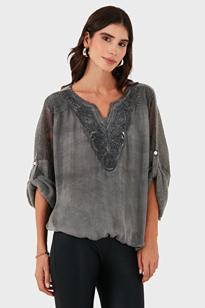 Via Dante Oversized V-Neck Sequin Lace Detailed Blouse Blouse 690822