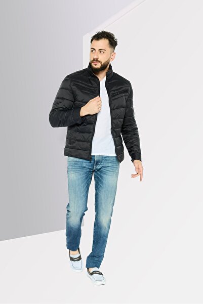 Michael Kors Men Textured Quilted Jacket, Black