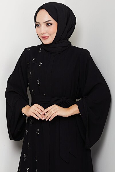 hafsamina Kuşaklı Çiçek Taşlı Ferace Siyah HM2853