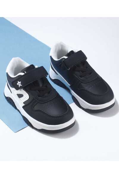 Cute Walk by Babyhug Velcro Closure Sneakers - Black