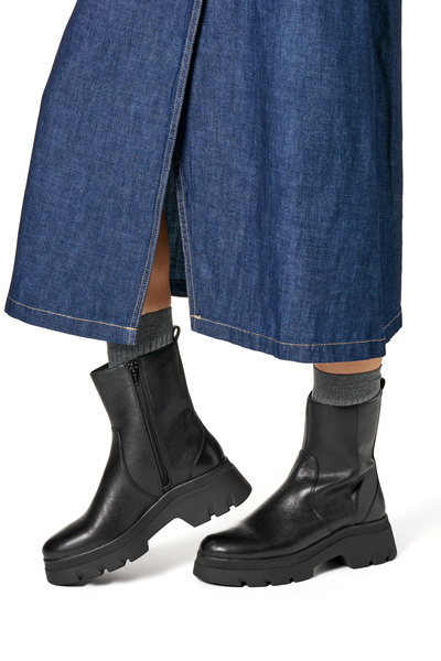 Geox Women's Black D Pluette Zippered Thick Soled Leather Boots D565Mb04654C9999