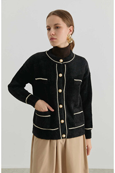 Fatma Atasoy İnci Düğmeli Siyah Yumoş Triko Hırka