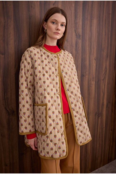 HEQA Patterned Quilted Jacket Raya Pattern