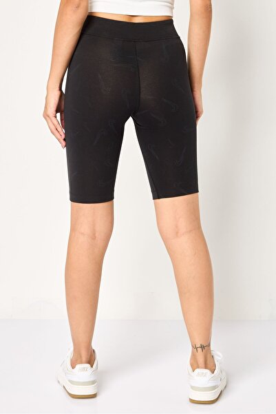 Nike Women Tight Fit Outdoor Shorts, Black