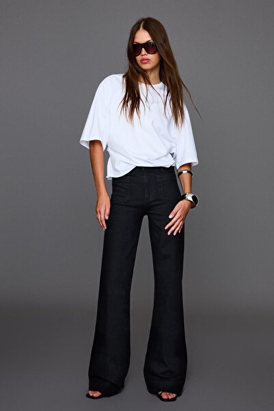 Bershka Dikişsiz cepli yüksek bel geniş paça jean