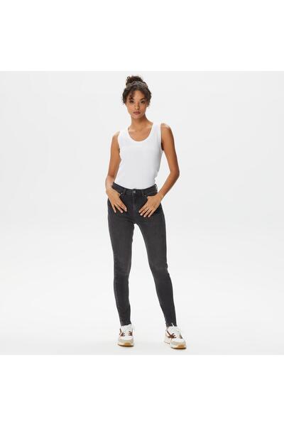 Nautica Women's Black Standard Fit Jean Pants