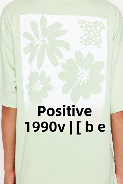 Trendyol Collection Mint Back Print Oversize/Wide Mold Crew Crew Pletené tričko TWOSS23TS00321