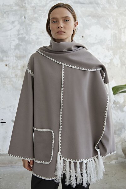 InStyle Alira Stamped Jacket - Latte