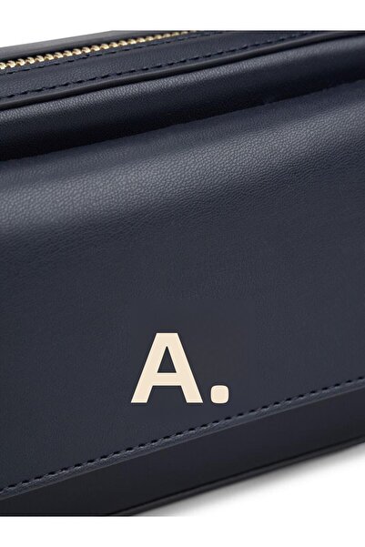 Tommy Hilfiger BRAŠNA NA FOTOAPARÁT TH ICON