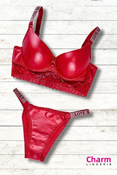 AYMİSH طقم حمالة صدر مبطنة بالأحجار الحمراء من Aymish - تفاصيل جلدية