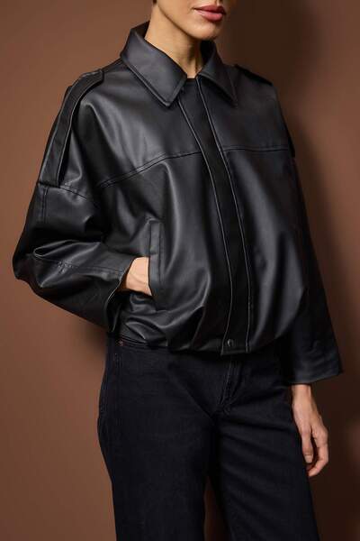 Trendyol Collection Black Regular Coat Twoaw26Mo00169